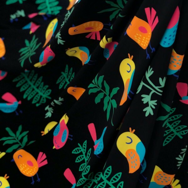 Viscose Preta Passarinho Estampada
